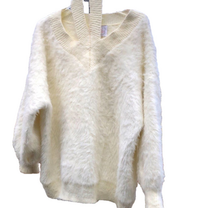 WHITE SOFT FUZZY WARM UNIQUE NECKLINE Sweater 26” Pit to Pit  USED